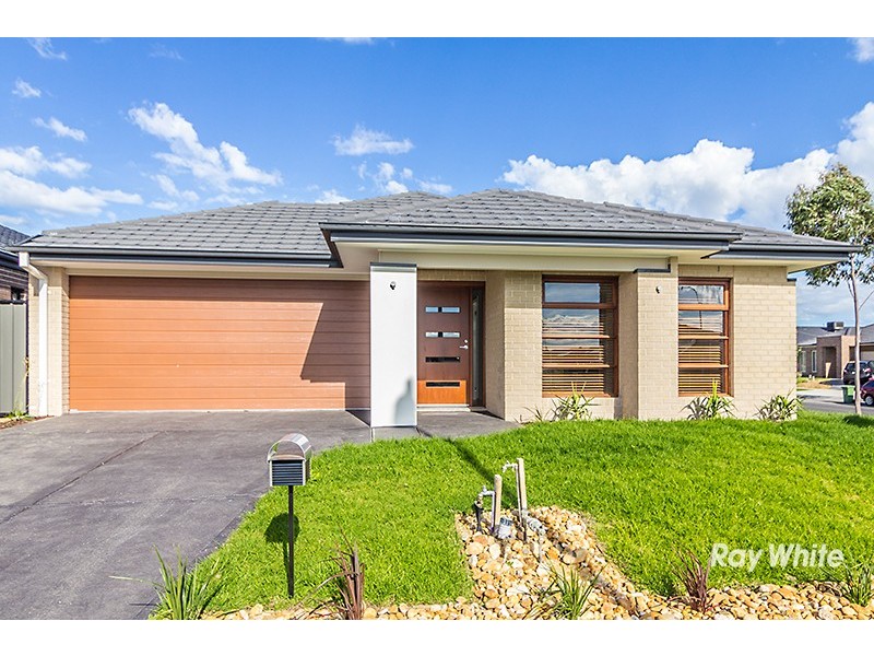96 Heather Grove, Clyde North VIC 3978