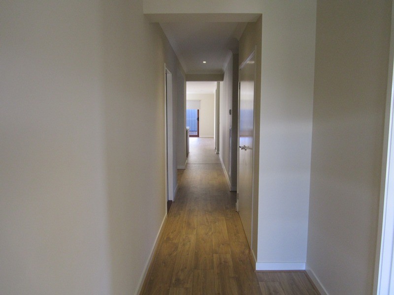 96 Heather Grove, Clyde North VIC 3978