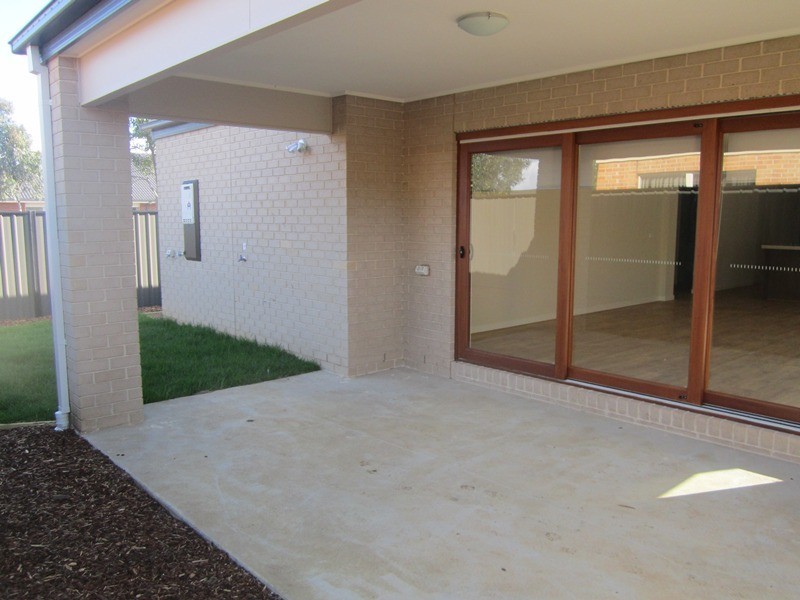 96 Heather Grove, Clyde North VIC 3978