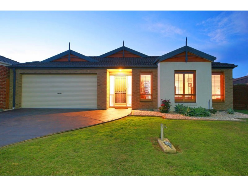 6 Red Oak Terrace, Lyndhurst VIC 3975