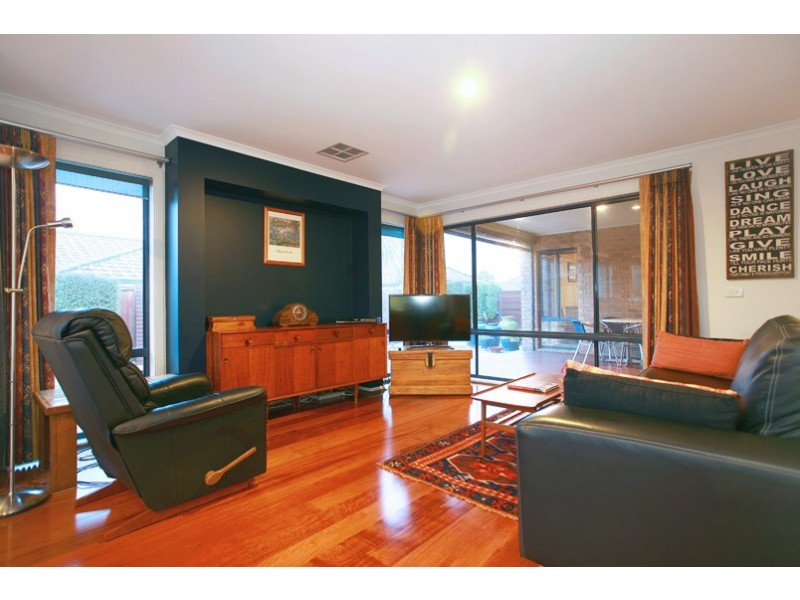 6 Red Oak Terrace, Lyndhurst VIC 3975