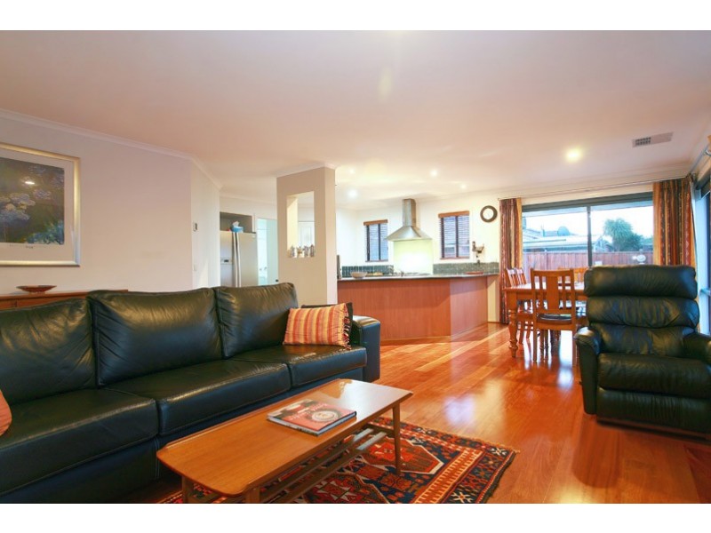 6 Red Oak Terrace, Lyndhurst VIC 3975