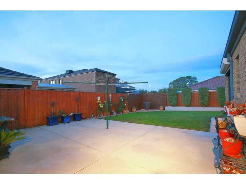 6 Red Oak Terrace, Lyndhurst VIC 3975