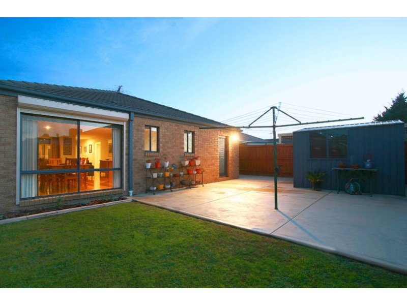 6 Red Oak Terrace, Lyndhurst VIC 3975