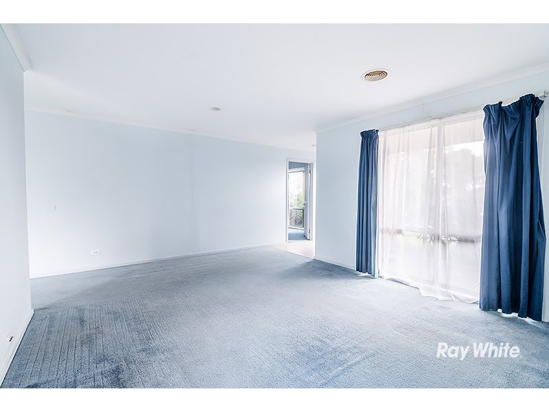 6 Jasa Crescent, Cranbourne West VIC 3977