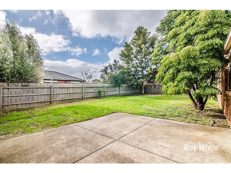 6 Jasa Crescent, Cranbourne West VIC 3977