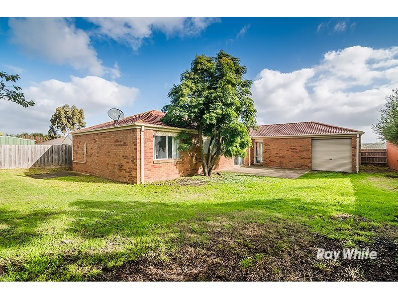 6 Jasa Crescent, Cranbourne West VIC 3977