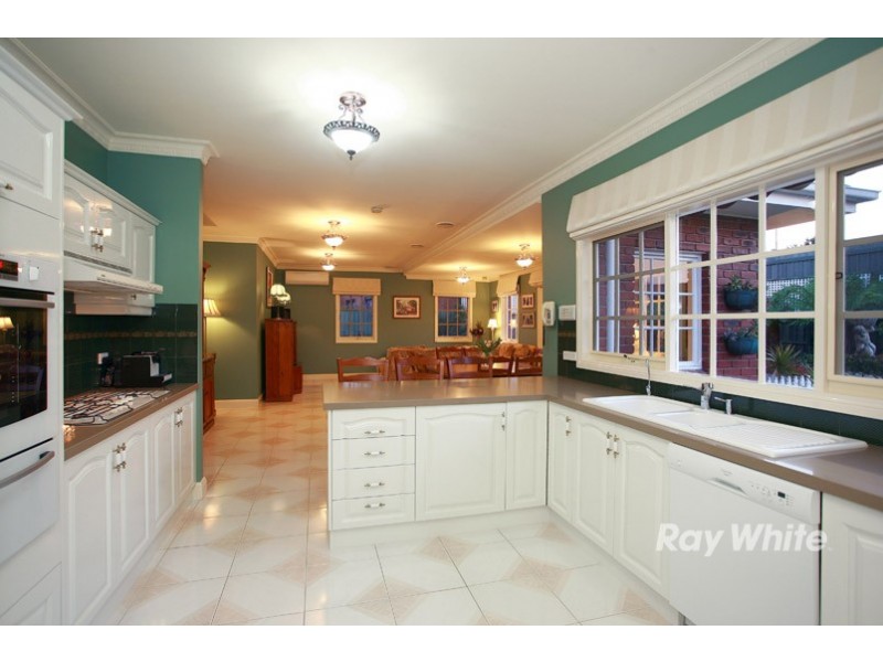 9 Nagle Court, Rowville VIC 3178