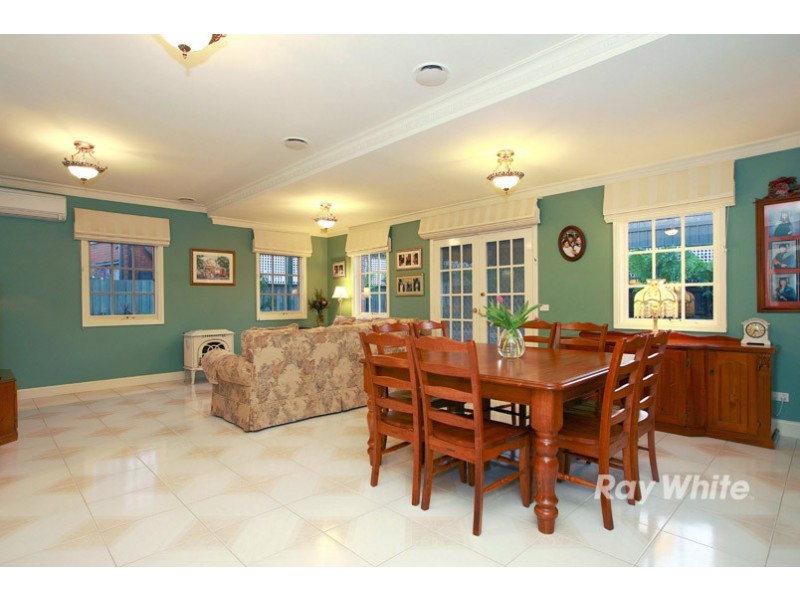 9 Nagle Court, Rowville VIC 3178