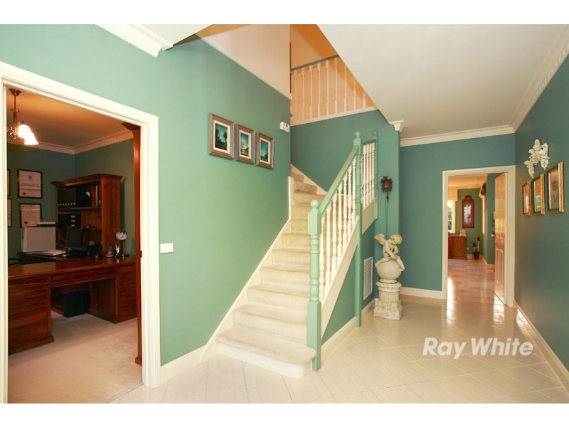 9 Nagle Court, Rowville VIC 3178