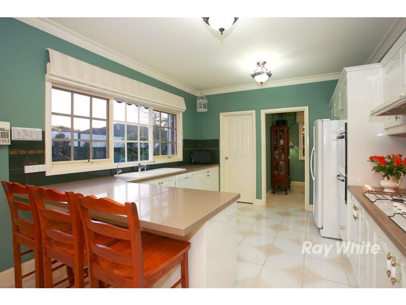 9 Nagle Court, Rowville VIC 3178