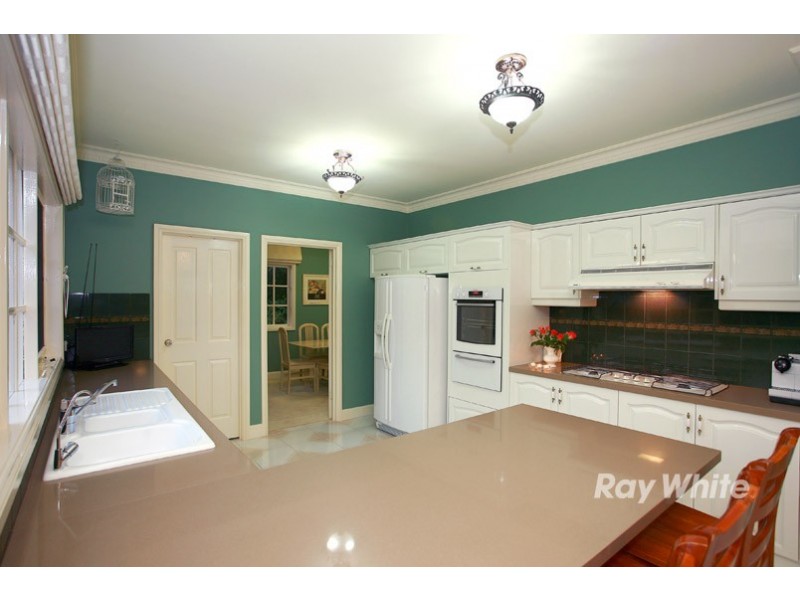 9 Nagle Court, Rowville VIC 3178