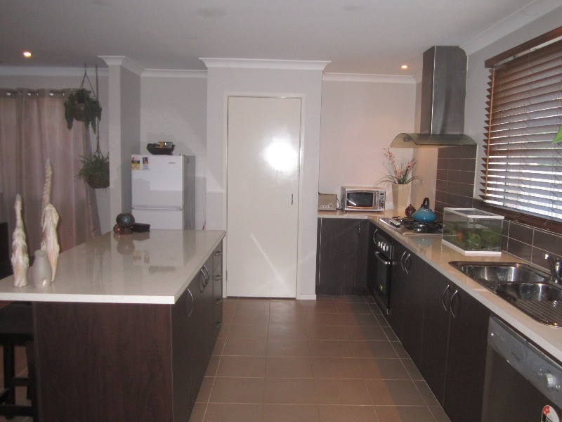 2 Benbrook Place, Lyndhurst VIC 3975