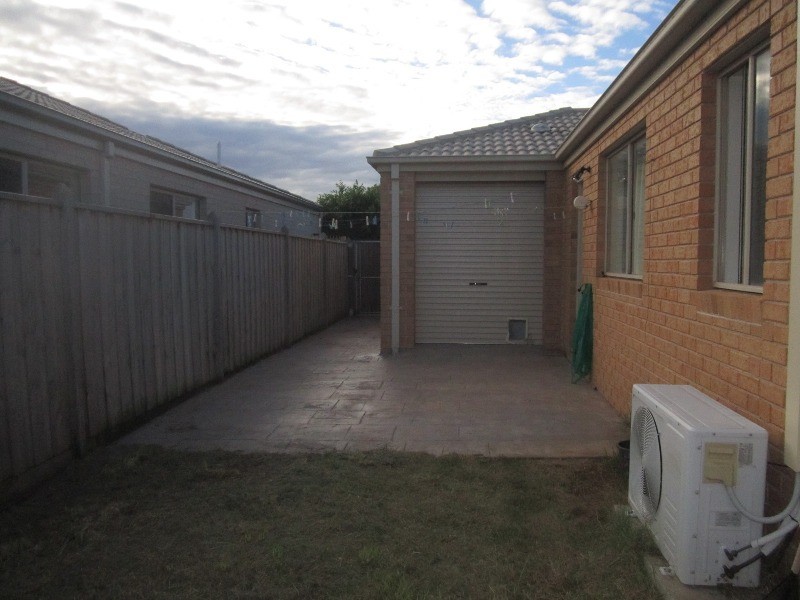 2 Benbrook Place, Lyndhurst VIC 3975