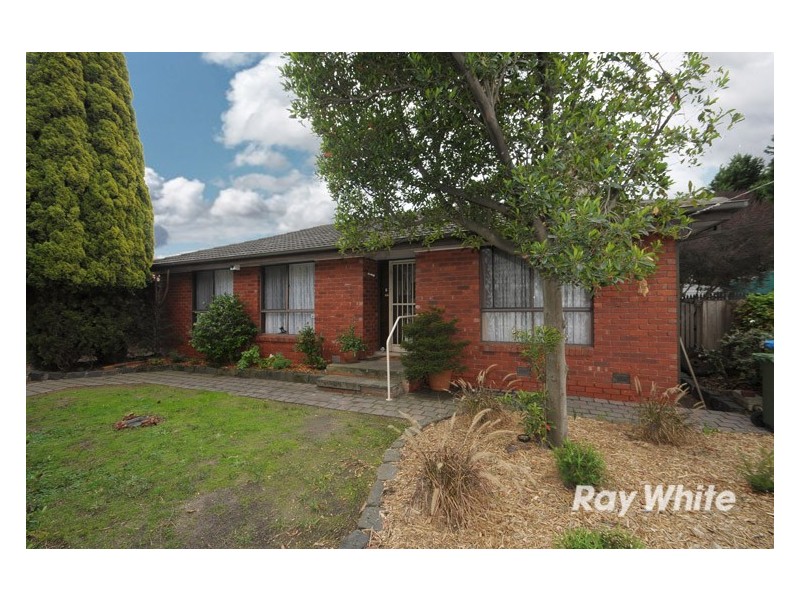 19 Fenfield Street, Cranbourne VIC 3977