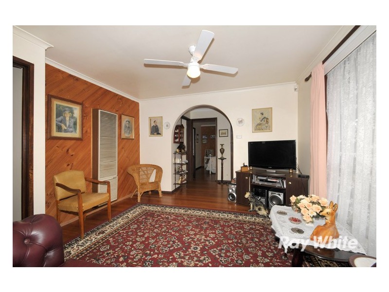 19 Fenfield Street, Cranbourne VIC 3977