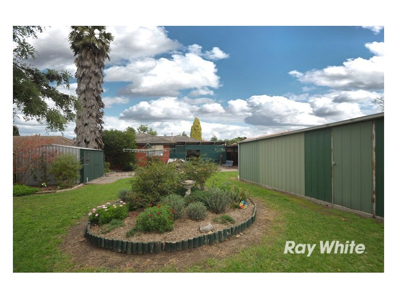 19 Fenfield Street, Cranbourne VIC 3977