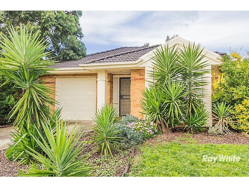 10 Bewley Way, Berwick VIC 3806