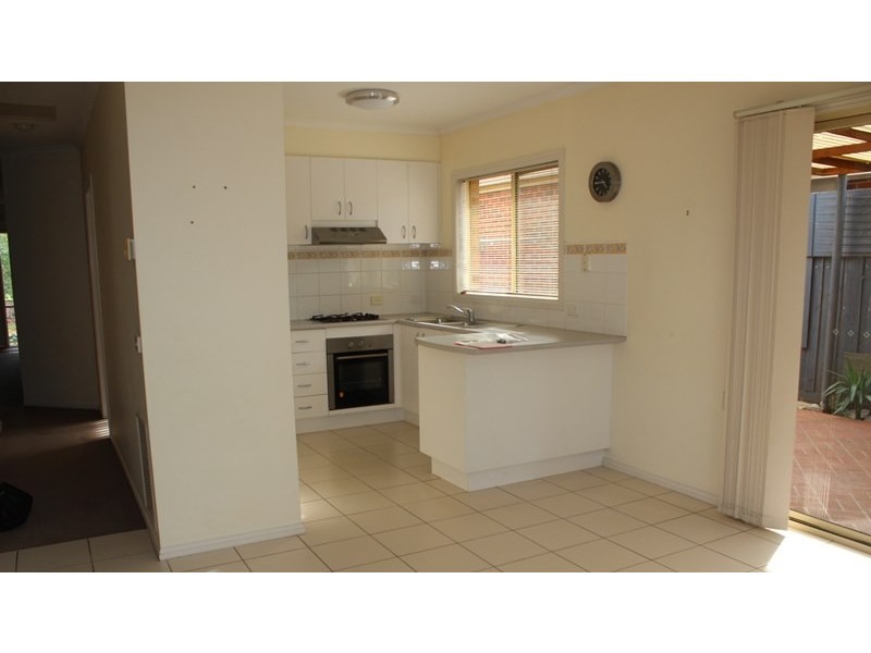 10 Bewley Way, Berwick VIC 3806