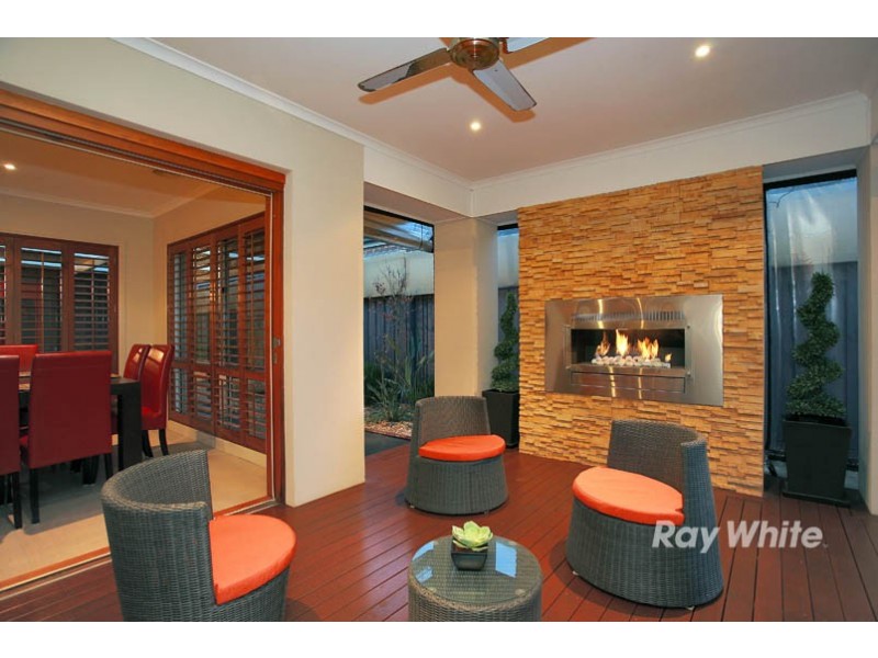 7 Locky Grove, Lyndhurst VIC 3975