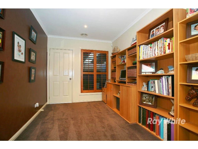 7 Locky Grove, Lyndhurst VIC 3975
