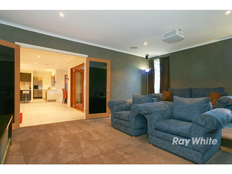 7 Locky Grove, Lyndhurst VIC 3975