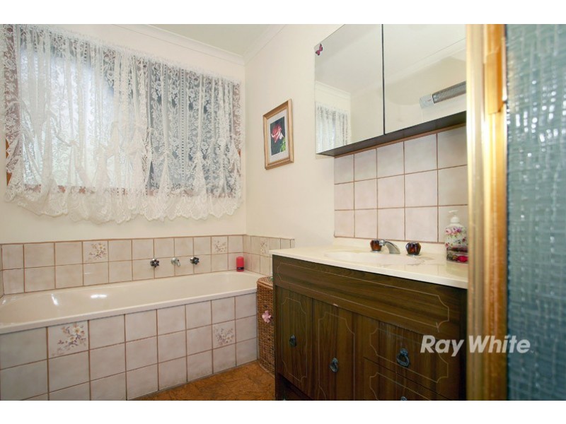 28 Monahans Road, Cranbourne VIC 3977