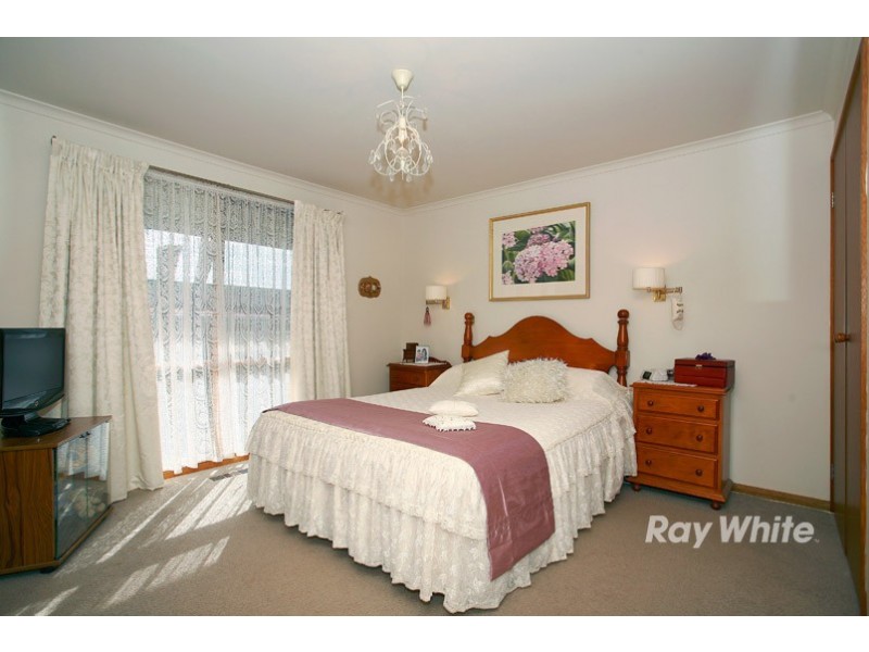 28 Monahans Road, Cranbourne VIC 3977