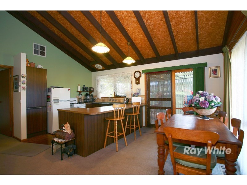 28 Monahans Road, Cranbourne VIC 3977