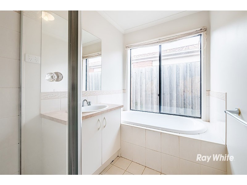 5 Bewley Way, Berwick VIC 3806