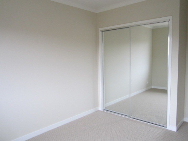 2 Jonesys Lane, Clyde North VIC 3978