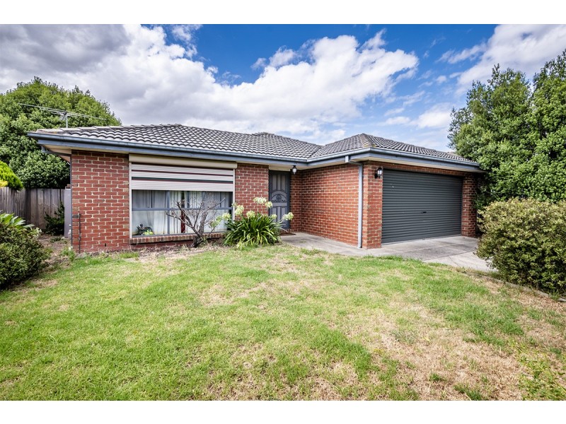 10 Shaftsbury Avenue, Berwick VIC 3806