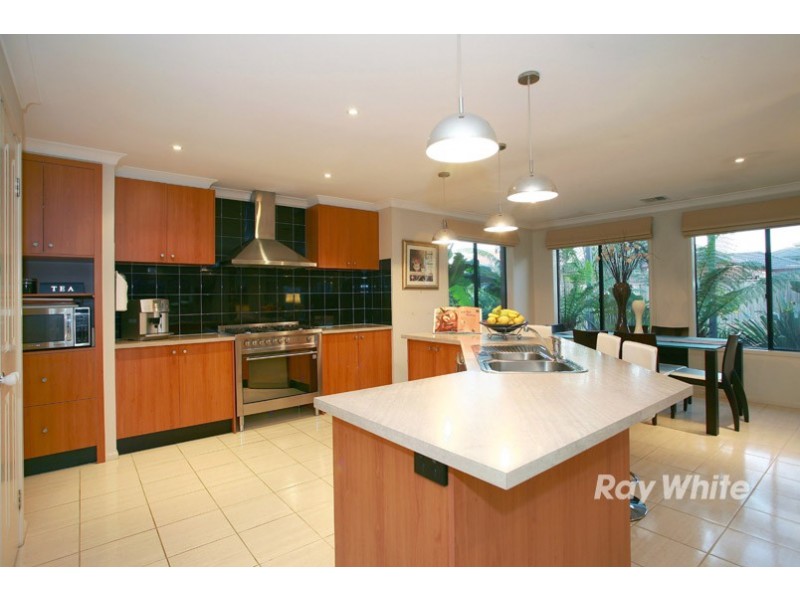 9 Crabapple Close, Lyndhurst VIC 3975
