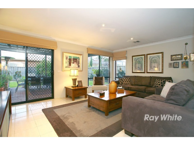 9 Crabapple Close, Lyndhurst VIC 3975