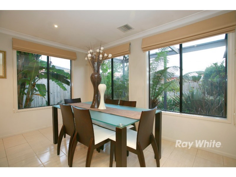 9 Crabapple Close, Lyndhurst VIC 3975