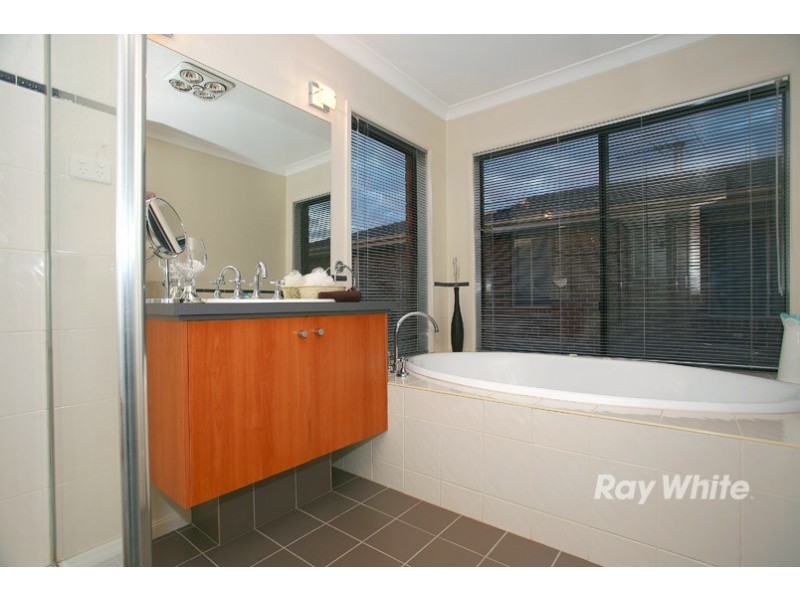 9 Crabapple Close, Lyndhurst VIC 3975