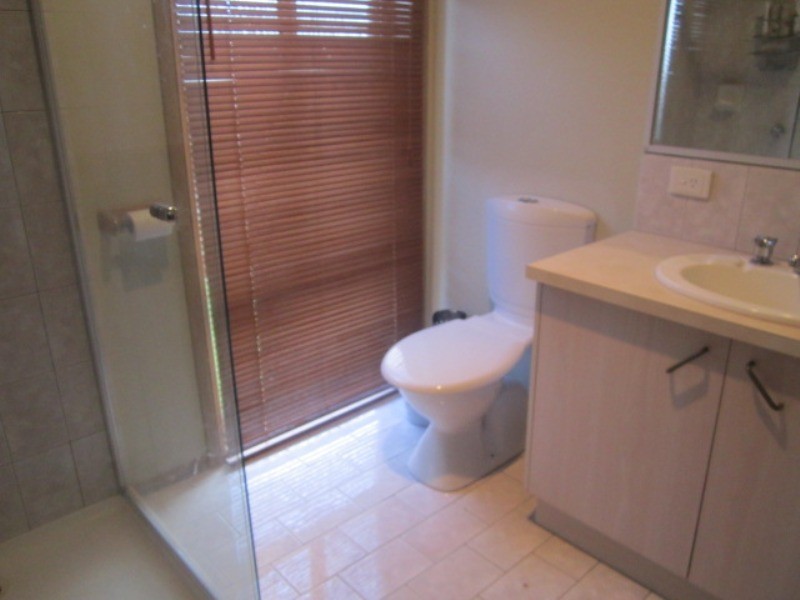 1 Flora Court, Cranbourne North VIC 3977