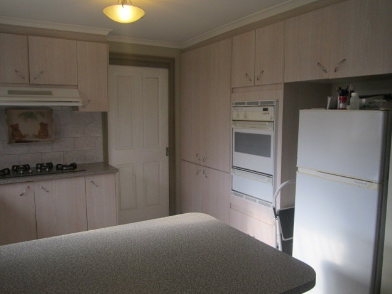 1 Flora Court, Cranbourne North VIC 3977