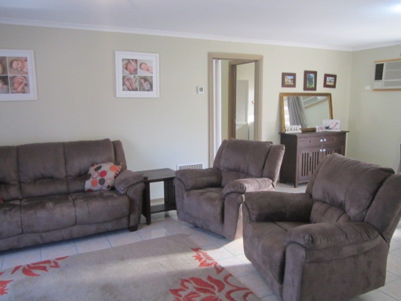 1 Flora Court, Cranbourne North VIC 3977