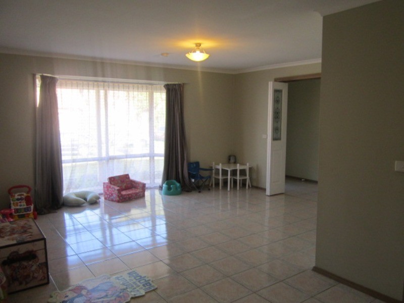 1 Flora Court, Cranbourne North VIC 3977