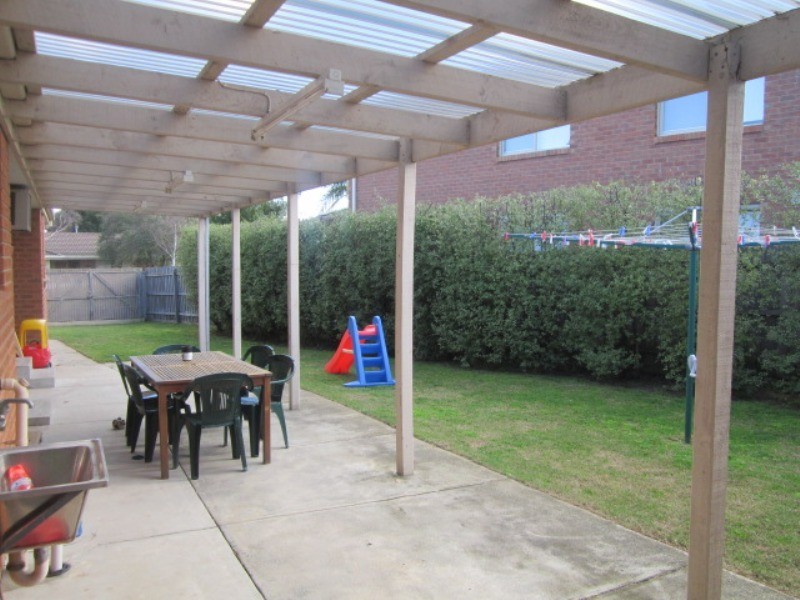 1 Flora Court, Cranbourne North VIC 3977