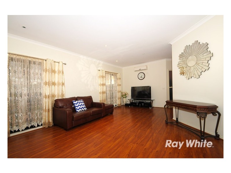 1/16 Sedgwick Court, Lynbrook VIC 3975