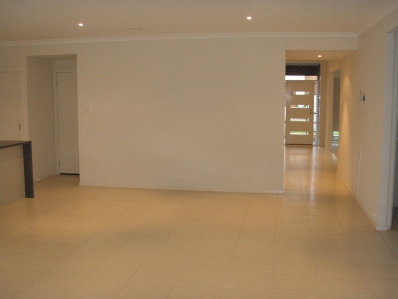 11 Stanhope Avenue, Berwick VIC 3806