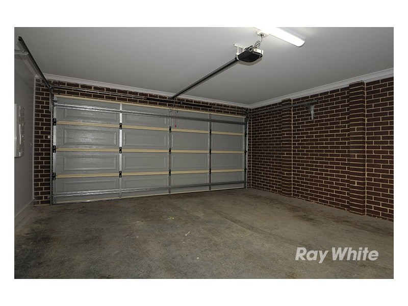 18 Appaloosa Grove, Clyde North VIC 3978