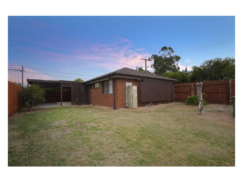 7 Taddor Drive, Cranbourne VIC 3977