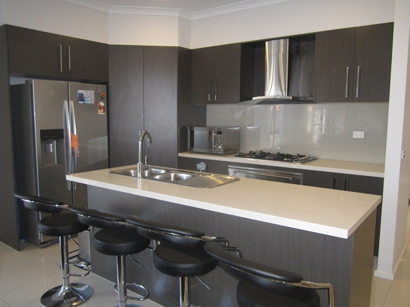 43 Fortuna Crescent, Cranbourne West VIC 3977