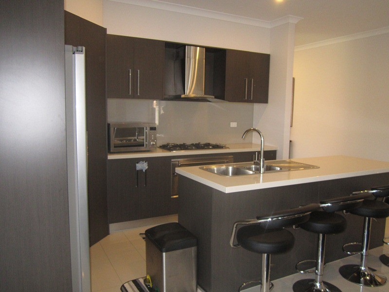 43 Fortuna Crescent, Cranbourne West VIC 3977