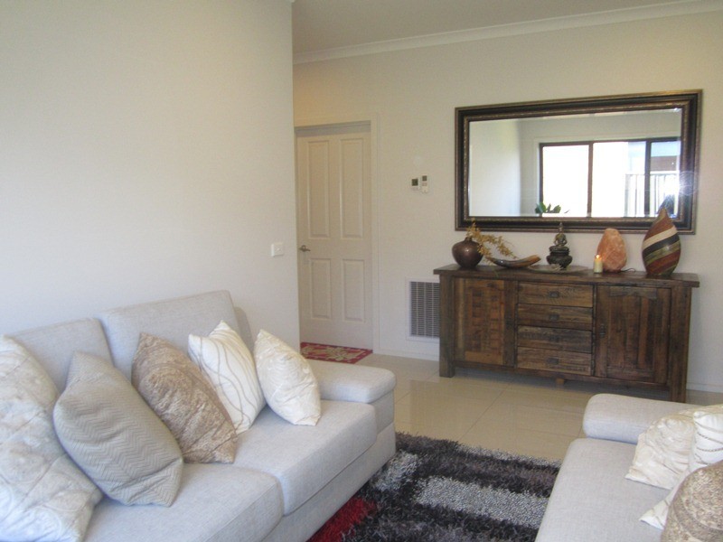 43 Fortuna Crescent, Cranbourne West VIC 3977