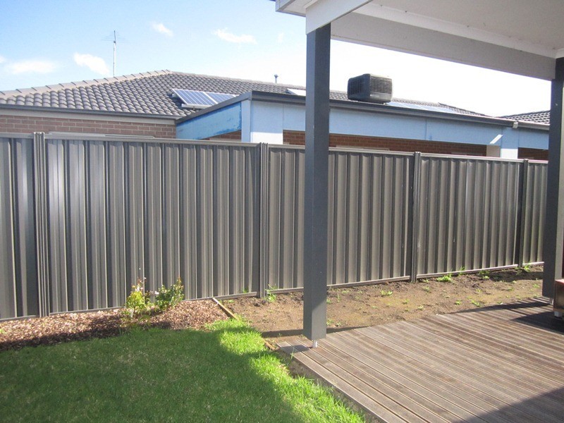 43 Fortuna Crescent, Cranbourne West VIC 3977