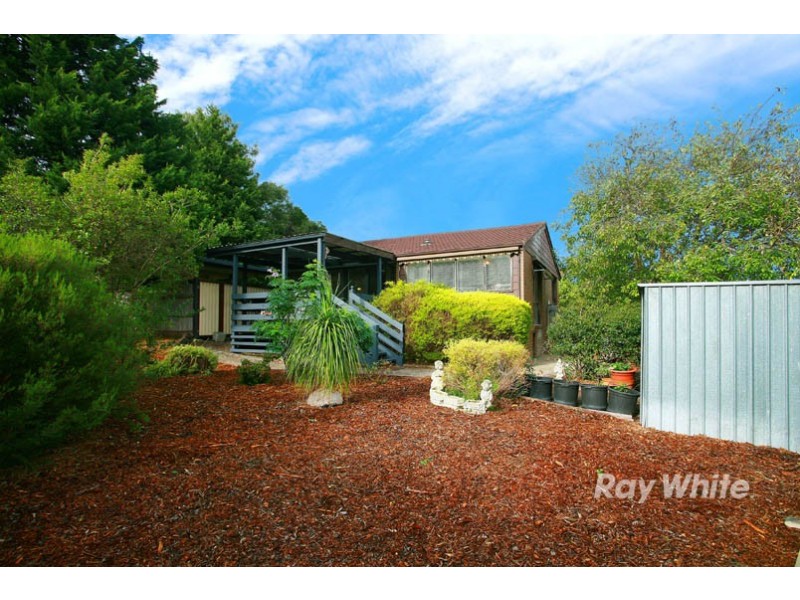 8 Sutherland Court, Endeavour Hills VIC 3802